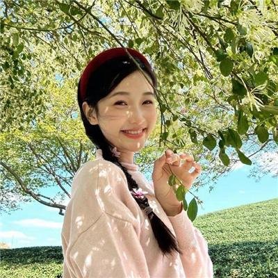倒挂的爱丽丝